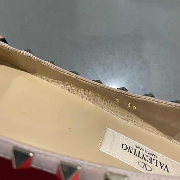 (SOLD) Valentino Garavani Rockstud Flats - Picture 3 of 11